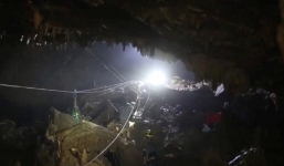 Những ký ức khó quên trong 9 ngày mắc kẹt ở hang Tham Luang của đội bóng Thái Lan