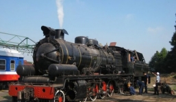 Hà Nội xin đầu máy xe lửa hơi nước cổ do kỹ sư Việt thiết kế về trưng bày