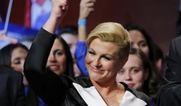 Chân dung nữ tổng thống đầy nóng bỏng và 'cuồng Worl Cup' của Croatia