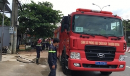 Rò rỉ khí gas khiến 10 người ngất xỉu, xe cứu hoả và cứu thương túc trực tại hiện trường