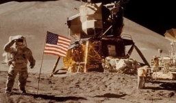Tại sao suốt 45 năm qua con người không còn muốn khám phá Mặt trăng nữa? Câu trả lời có vẻ sẽ khiến nhiều người buồn lòng