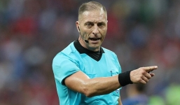 Cựu trọng tài Anh lên tiếng về việc huyền thoại MU chỉ trích trọng tài vì cho Pháp hưởng penalty