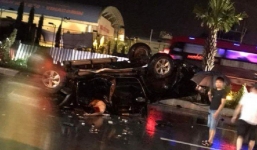 TNGT nghiêm trọng: Xe bán tải lật ngửa dưới mưa, 5 người thương vong