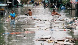 Bão Sơn Tinh tấn công nhiều quốc gia, nhiều thành phố biến thành sông