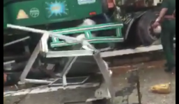 Xe container mất lái tông nát bốt gác khiến, một cán bộ biên phòng tử vong