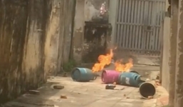 Con rể châm lửa đốt 4 bình gas trước cửa nhà bố mẹ vợ ở Hà Nội