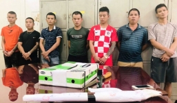 Truy bắt 9X cầm đầu băng nhóm dùng súng tự chế đi đòi nợ, ném chất bẩn vào nhà