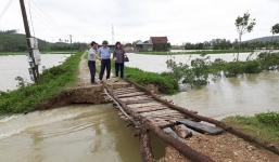 Vỡ đập ở Nghệ An, nhiều nơi ngập sâu, cô lập trong nước lũ