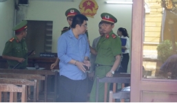 Cựu công an bóp cổ vợ đến chết vì bị lăng mạ, đuổi ra khỏi nhà