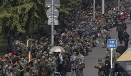 Khoảng 600 cựu binh Trung Quốc biểu tình vây trụ sở, quan chức cấp cao né không gặp