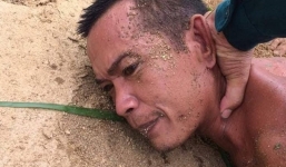 Bắt giữ người đàn ông tâm thần, nghi sát hại cha ruột, vợ và con trai