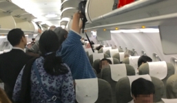 Nam hành khách đánh tiếp viên nữ trên máy bay bị phạt 15 triệu đồng