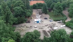 Phát hiện hố chôn khổng lồ 80.000 bộ hài cốt bên dưới công viên giải trí