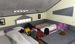 Tranh cãi câu chuyện nhóm bạn trẻ tố bị chủ homestay ở Đà Lạt đuổi ra đường vào 1h30 phút sáng vì làm ồn và dẫn thêm người đến ở