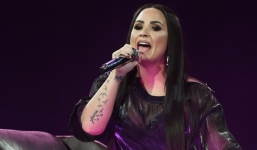 Nữ ca sĩ danh tiếng Demi Lovato cấp cứu vì sốc ma túy