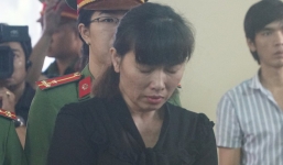 Các bảo mẫu hành hạ trẻ em tàn nhẫn ở Sài Gòn khóc nức nở