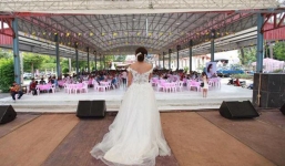 Hy hữu: Nhà gái cầu xin người khác đóng vai hôn thê vì chú rể chạy trốn trước đám cưới