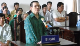 Ghen tuông, đâm chết bạn gái rồi bỏ xác dưới mương