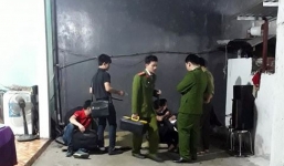 Nam thanh niên dùng dao sát hại mẹ nuôi và anh trai rồi bỏ trốn