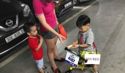 Lãi 178 nghìn đồng sau 2 buổi đi bán kẹo, cậu bé 4 tuổi ở Hà Nội học được nhiều điều nhờ cách dạy con kiếm tiền của mẹ