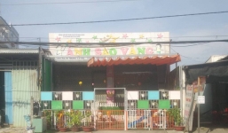 Cô giáo tát bé 5 tuổi gãy xương hàm ở Sài Gòn đang trong giai đoạn thử việc