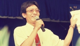 MC Lại Văn Sâm: Tôi vừa nói xong, mẹ tát tôi một cái rồi kéo xuống bếp và nói 'mất dạy'!