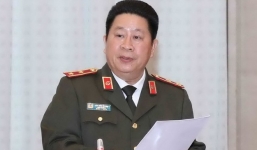 Cách tất cả các chức vụ trong Đảng đối với Trung tướng Bùi Văn Thành