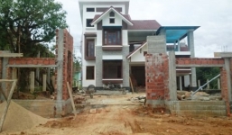 Xây biệt thự trái phép: Vợ trưởng công an huyện bị xử phạt 2 triệu đồng