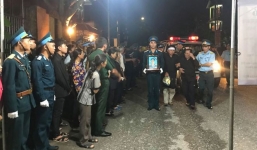 Đất mẹ Thái Bình đón Đại tá phi công hy sinh trong tiếc thương và nước mắt