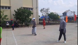 'Đại chiến ninja trên sân bóng chuyền”, bức ảnh lột tả tinh thần thi đấu thể thao độc nhất vô nhị đang gây bão MXH