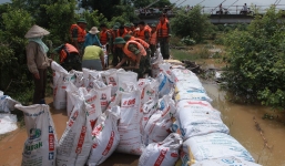 Chủ tịch UBND huyện Chương Mỹ, Hà Nội: Nước bắt đầu rút, đê sông Bùi đã an toàn