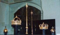 Hai vương miện vô giá của hoàng gia Thụy Điển bị đánh cắp