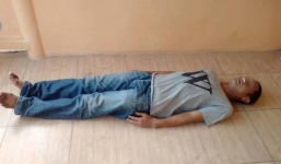 Giả chết trên Facebook nhờ vợ nhận tiền phúng viếng