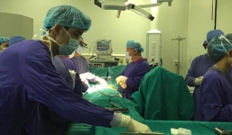 Hy hữu: Người đàn ông bỗng nhiên tự cắt đứt lìa dương vật của mình