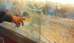 Quen nhau qua mạng, hai thanh niên đi cướp hàng loạt tiệm vàng ở Hà Nội