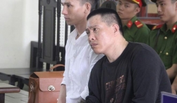 Ông trùm ma túy rớm nước mắt trước câu hỏi của con gái nhỏ tại tòa