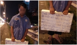 Hà Nội: Thanh niên trẻ xăm trổ, cầm biển xin 250 nghìn để về quê khiến nhiều người tò mò
