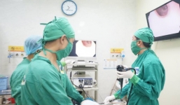 Người đàn ông bị thủng ruột vì nuốt tăm 