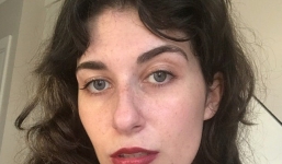 Nghe nói chải đầu 100 lần/ngày sẽ có mái tóc siêu bóng mượt, cô nàng này đã thử và kết quả vô cùng bất ngờ