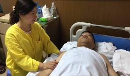 Chiến sĩ CSCĐ Hà Nội bị thiếu nữ tóc vàng tông xe vào đã ổn định sức khỏe