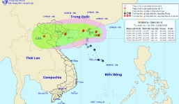 Tin bão số 4 mới nhất: Tâm bão nằm trên vùng biển Quảng Ninh - Nam Định