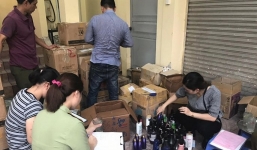 Gần 2 tấn dầu gội, sữa tắm trắng…không rõ nguồn gốc bị thu giữ ở Hải Phòng