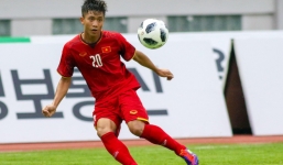 Chỉ với một cú ra chân, 'chú gà son' đã cứu HLV Park Hang-seo khỏi bàn thua nghiêm trọng