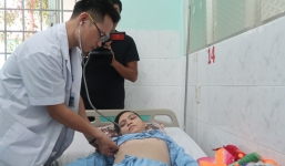 Chàng binh nhất kiên cường chống chọi với căn bệnh viêm não mô cầu