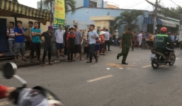 Cặp vợ chồng khóc ngất khi con trai 2 tuổi rơi khỏi tay cha tử vong sau va chạm với xe tải