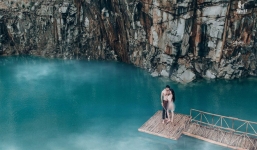 Đóng cửa Tuyệt Tình Cốc sau vụ Á hậu Thư Dung chụp ảnh khoe thân