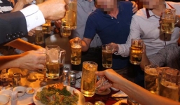 Đùa giỡn trong lúc nhậu, người đàn ông bị bạn làm ngã tử vong