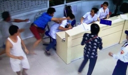 Bệnh nhân bất ngờ dùng hung khí đâm vào vai nữ điều dưỡng tại Sài Gòn