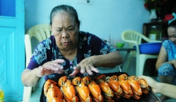 Dì Ba đã phát phiếu thứ tự và tiết lộ bí quyết khiến khách phải chờ 3,4 ngày để mua được cua