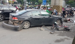 Nữ tài xế điều khiển xe BMW đâm liên hoàn trên phố Hà Nội, một người bị thương